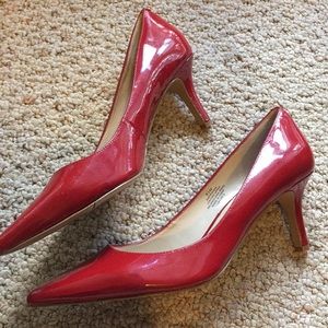 Nine West patent red heels size 8.5